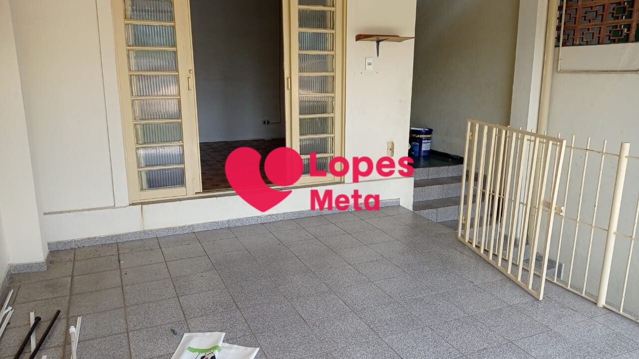 Casa à venda com 4 quartos, 119m² - Foto 1