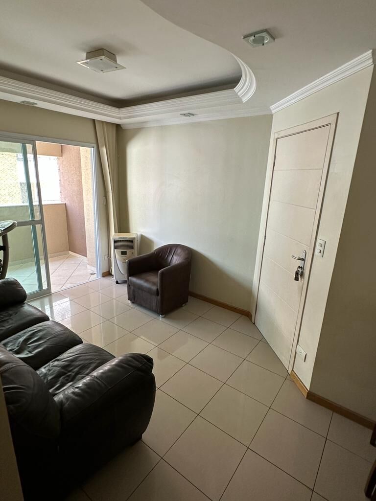 Apartamento à venda com 3 quartos, 100m² - Foto 2