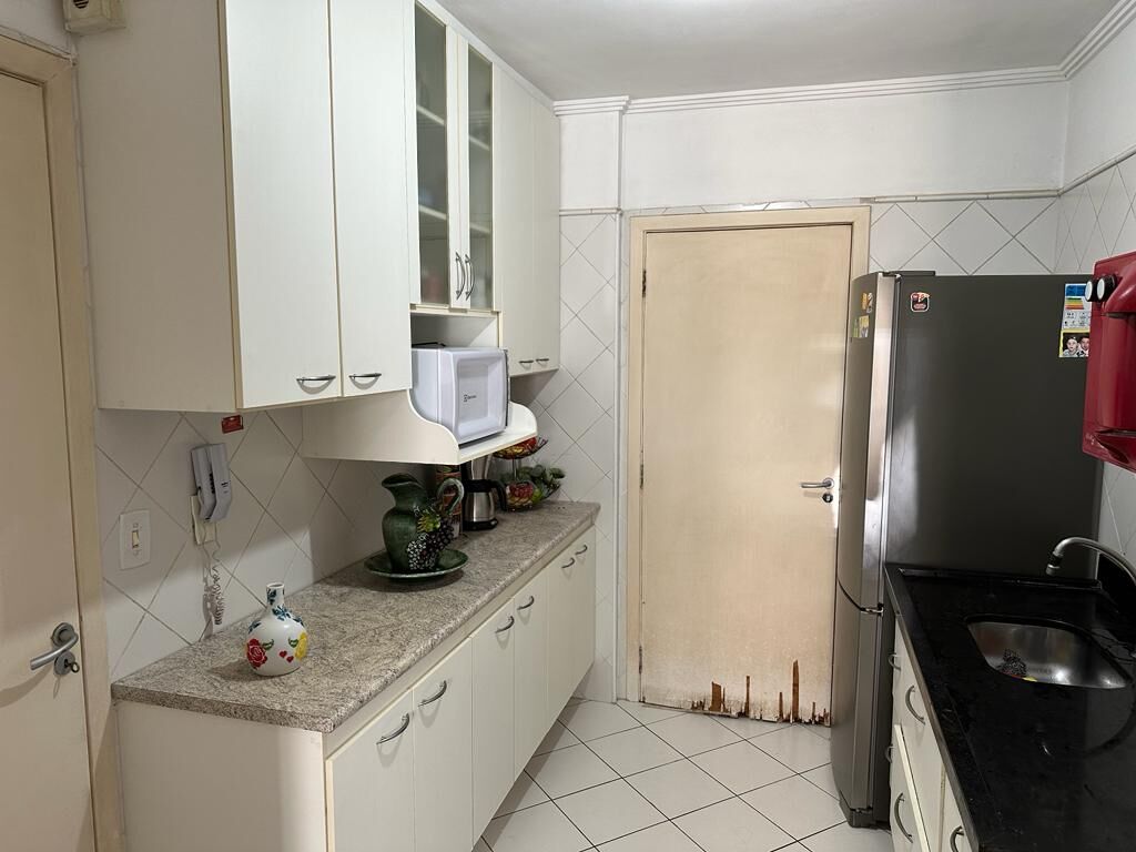 Apartamento à venda com 3 quartos, 100m² - Foto 27