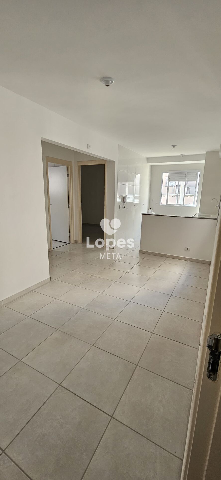 Apartamento à venda com 2 quartos, 47m² - Foto 2