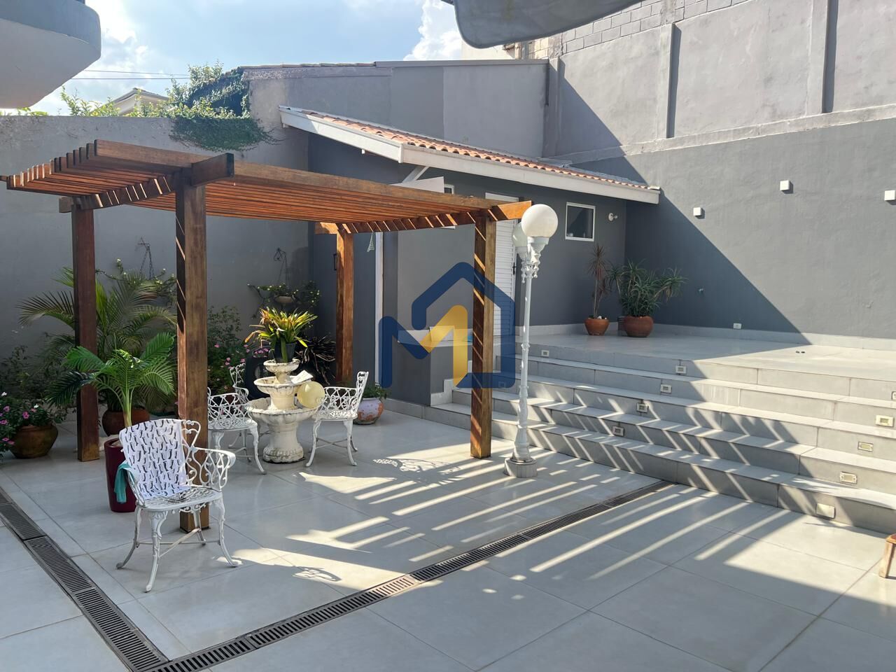 Casa, 4 quartos, 260 m² - Foto 2
