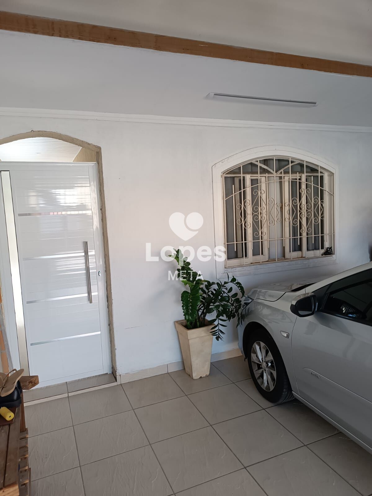 Casa à venda com 3 quartos, 130m² - Foto 1