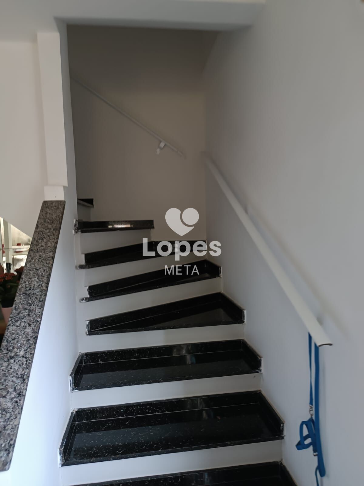 Casa à venda com 3 quartos, 130m² - Foto 8