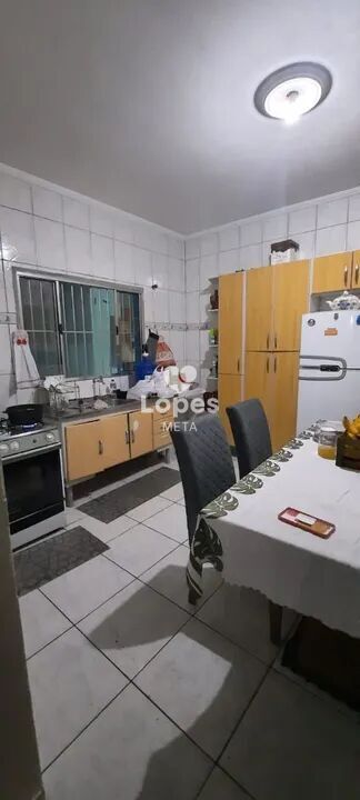 Casa à venda com 3 quartos, 140m² - Foto 3