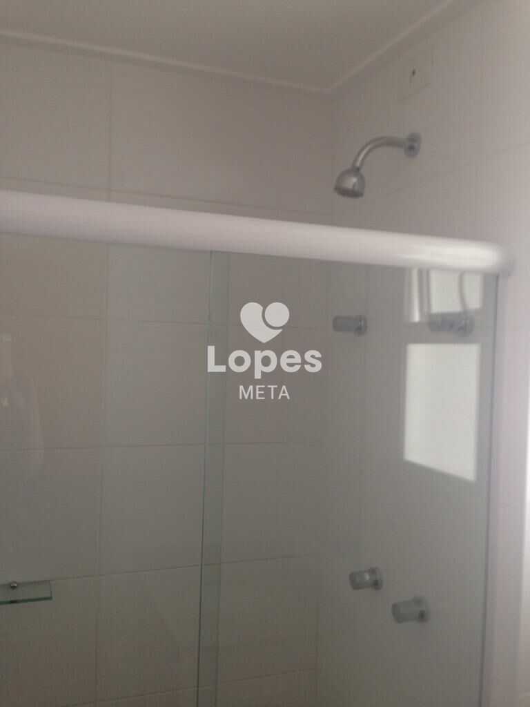 Apartamento para alugar com 2 quartos, 77m² - Foto 13