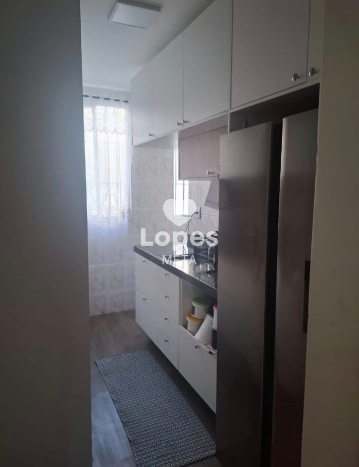 Apartamento à venda com 2 quartos, 45m² - Foto 10