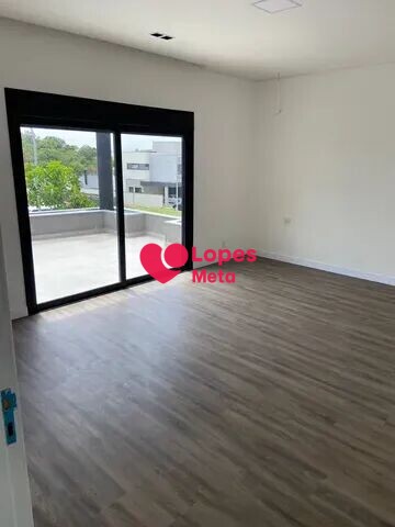 Casa à venda com 4 quartos, 360m² - Foto 2