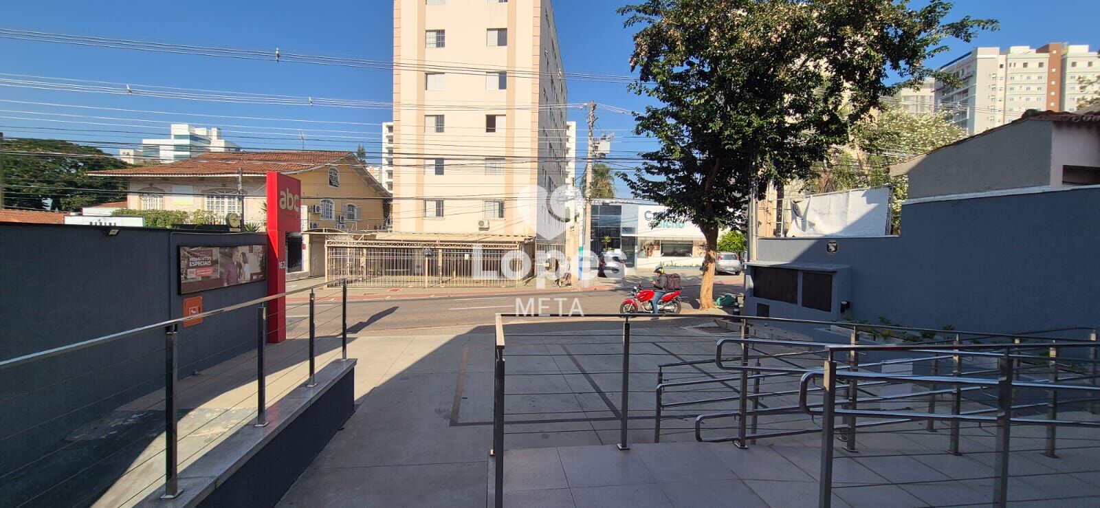 Prédio Inteiro para alugar, 1100m² - Foto 2