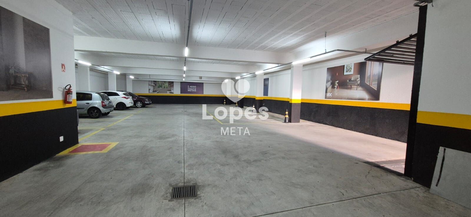 Prédio Inteiro para alugar, 1100m² - Foto 14