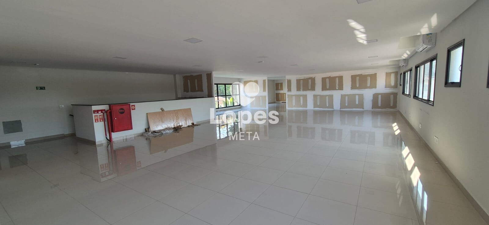 Prédio Inteiro para alugar, 1100m² - Foto 11