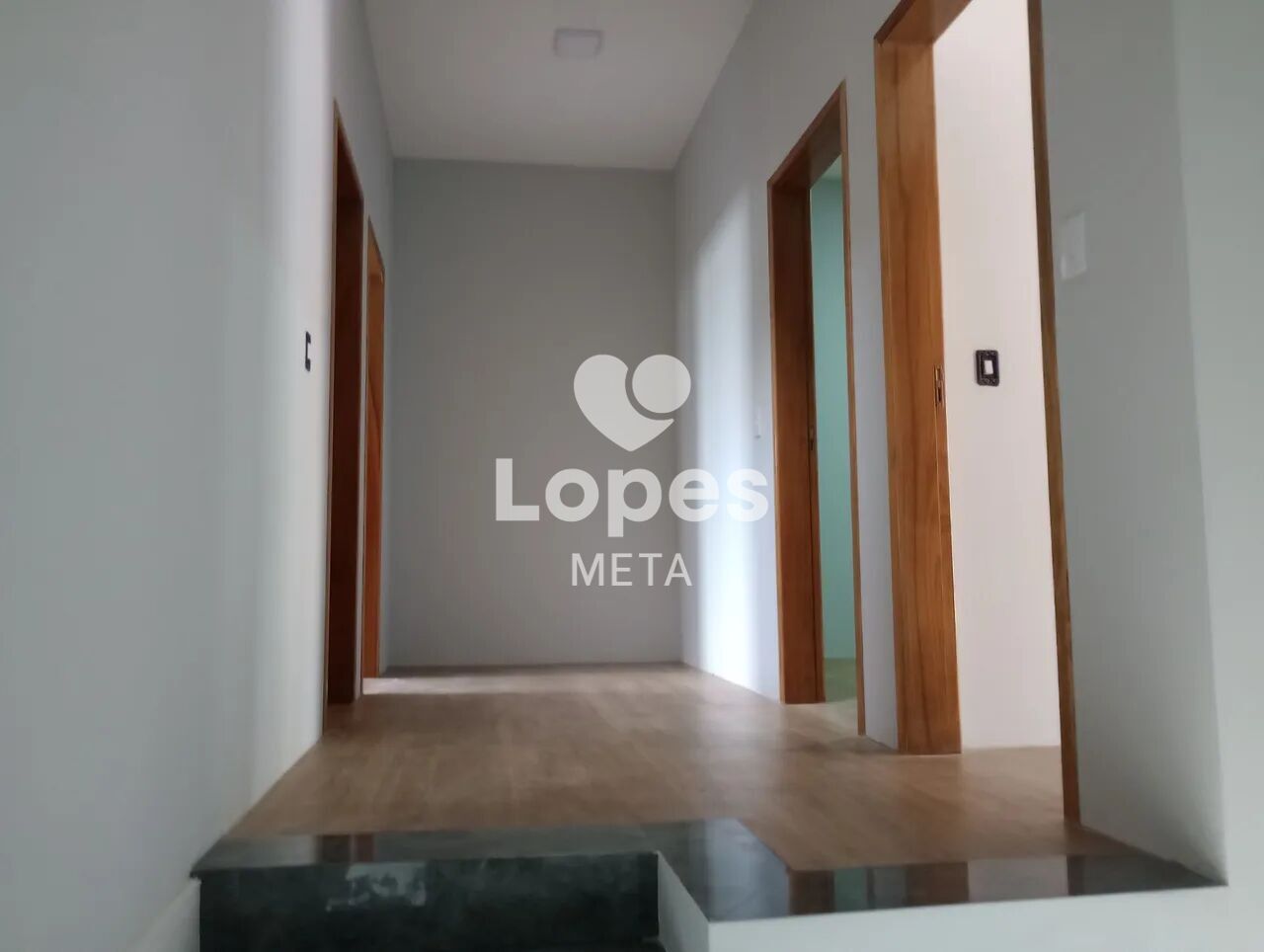 Casa à venda com 3 quartos, 172m² - Foto 2