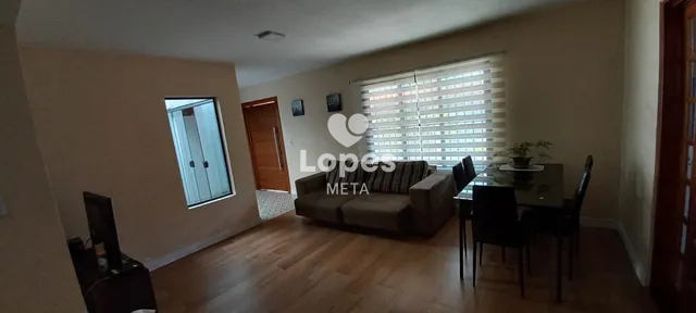 Casa à venda com 3 quartos, 105m² - Foto 4