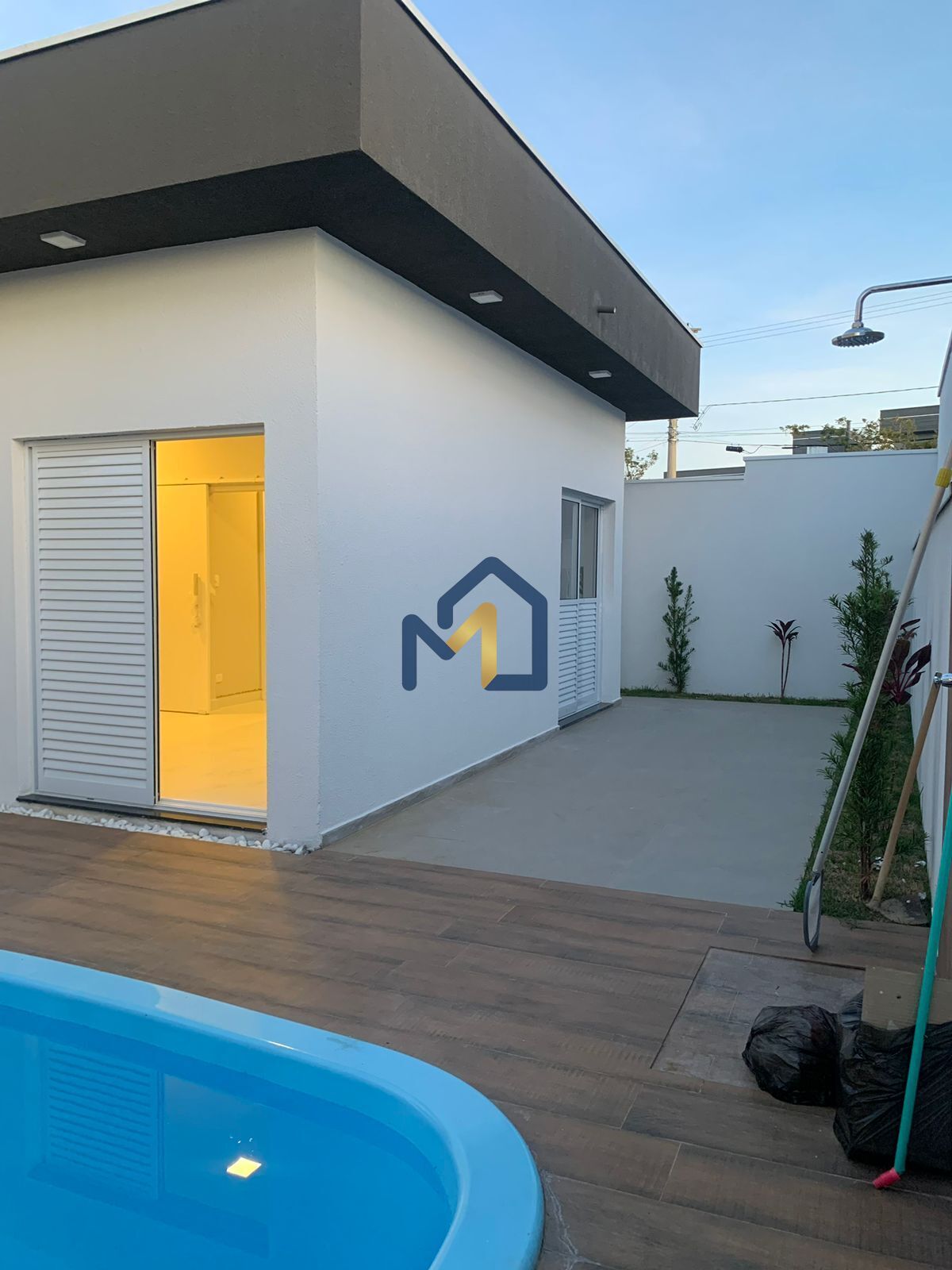Casa, 3 quartos, 141 m² - Foto 1