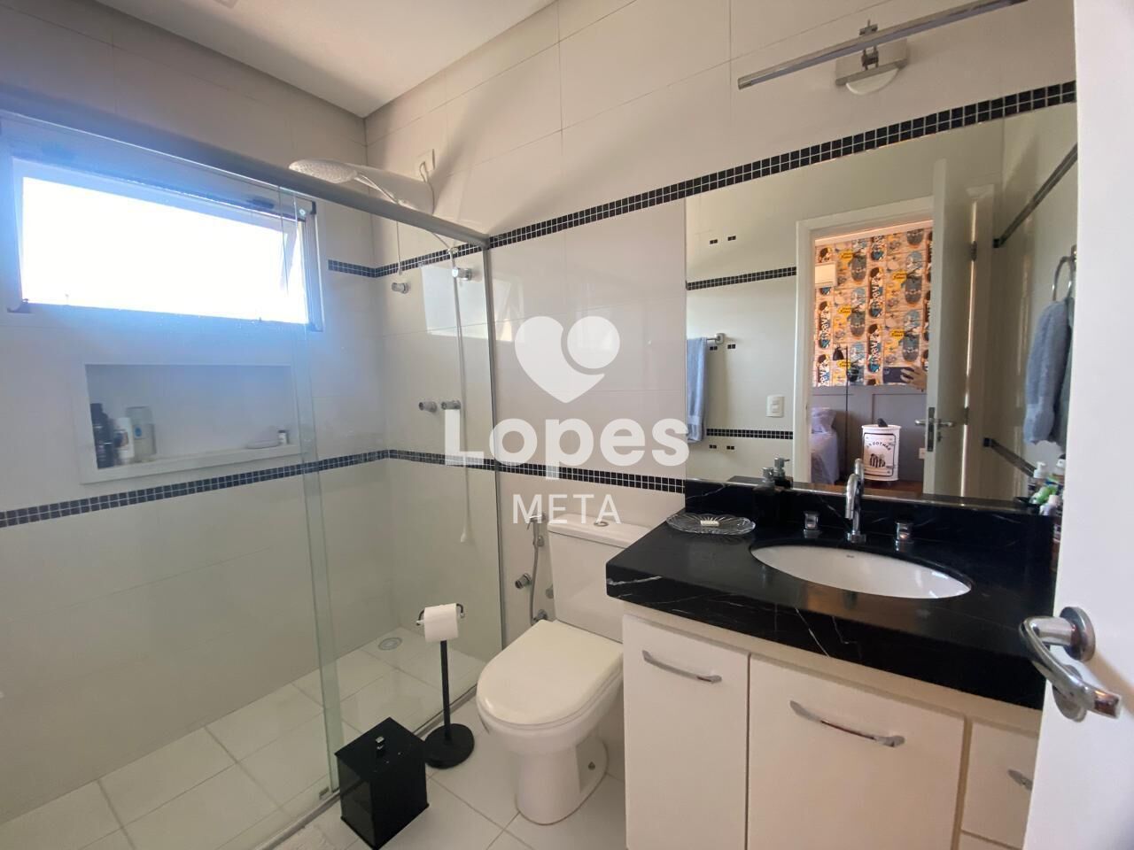 Casa de Condomínio para alugar com 4 quartos, 334m² - Foto 22