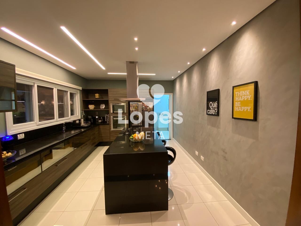 Casa de Condomínio para alugar com 4 quartos, 334m² - Foto 11
