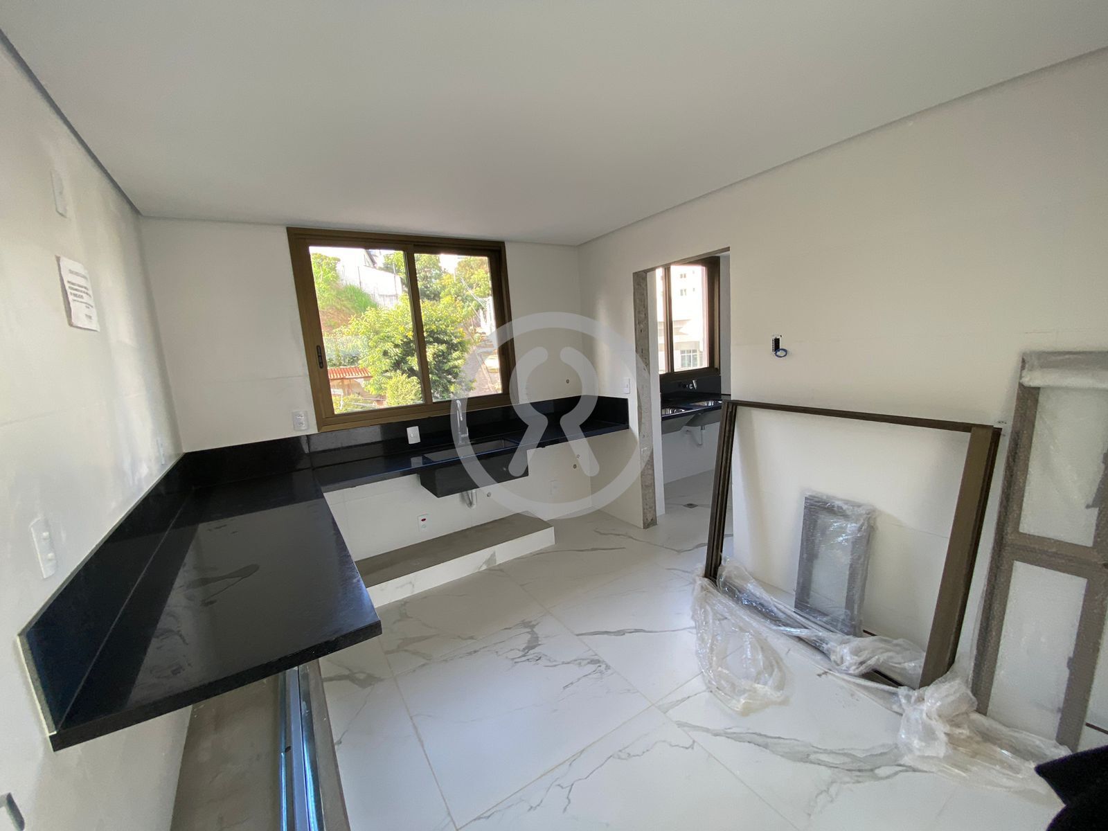 Apartamento à venda com 4 quartos, 342m² - Foto 47