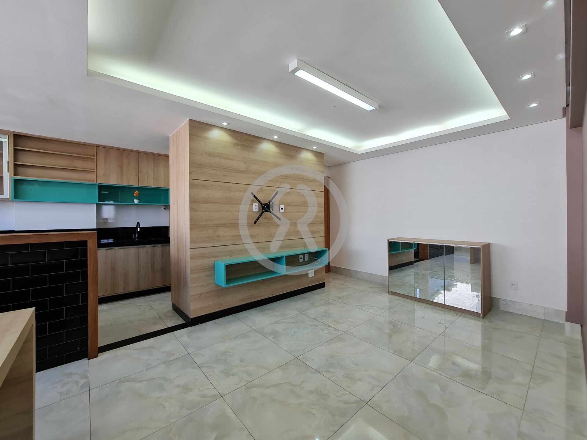 Apartamento para alugar com 3 quartos, 74m² - Foto 2