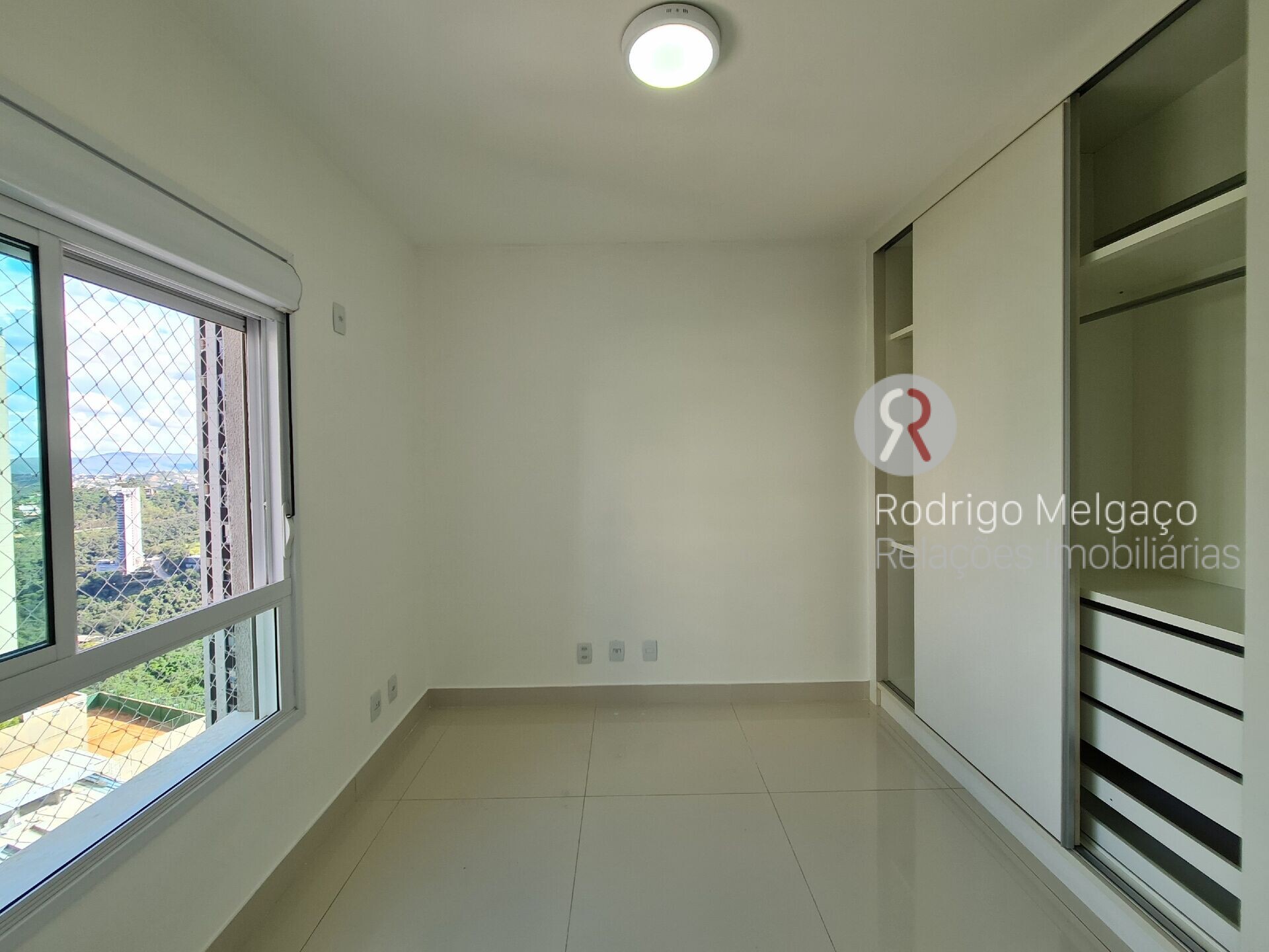 Apartamento à venda com 2 quartos, 82m² - Foto 19