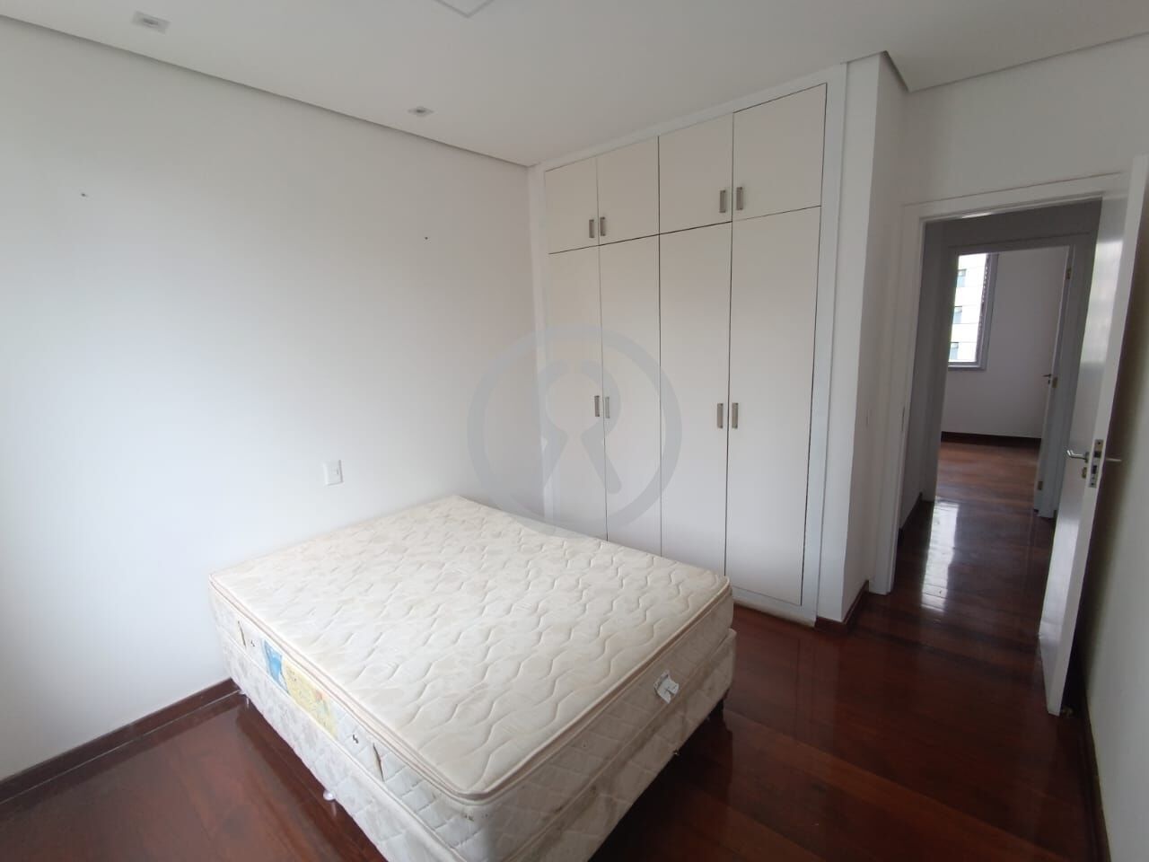 Cobertura para alugar com 3 quartos, 330m² - Foto 15