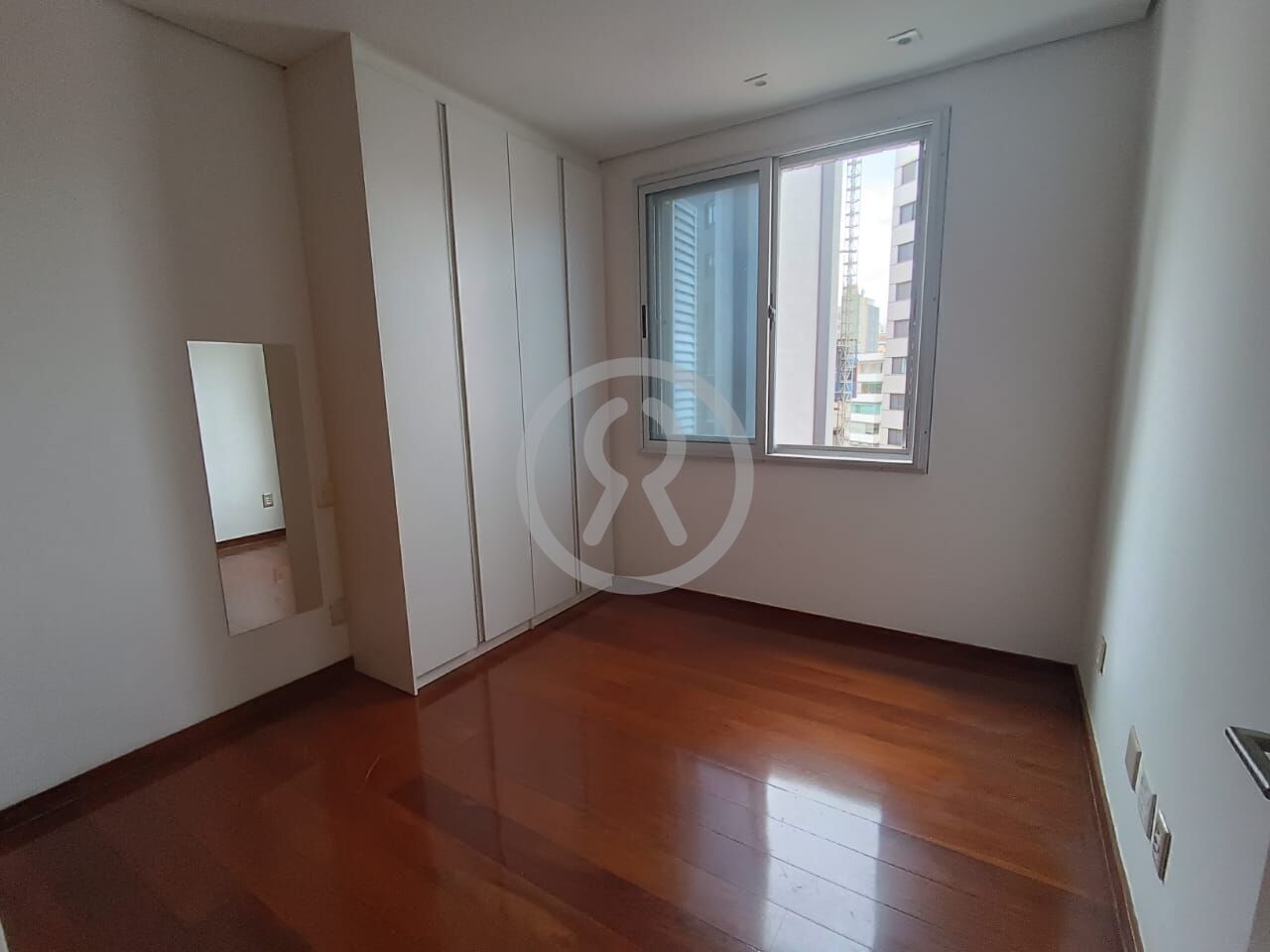 Cobertura para alugar com 3 quartos, 330m² - Foto 17