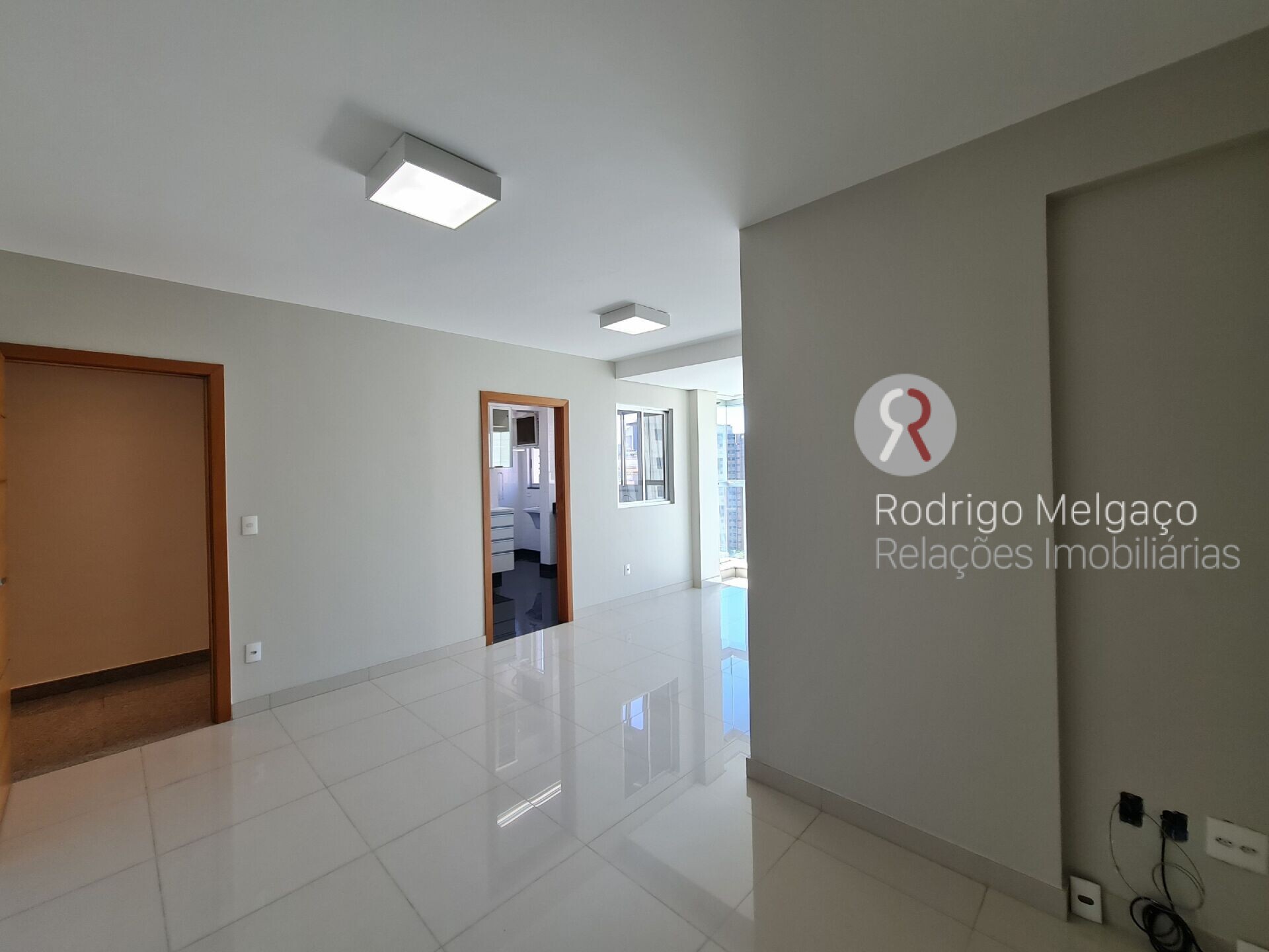 Apartamento para alugar com 2 quartos, 73m² - Foto 3