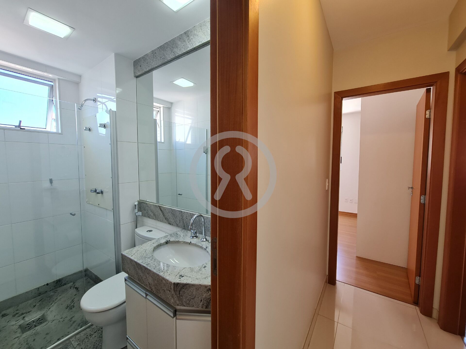 Apartamento para alugar com 2 quartos, 73m² - Foto 13