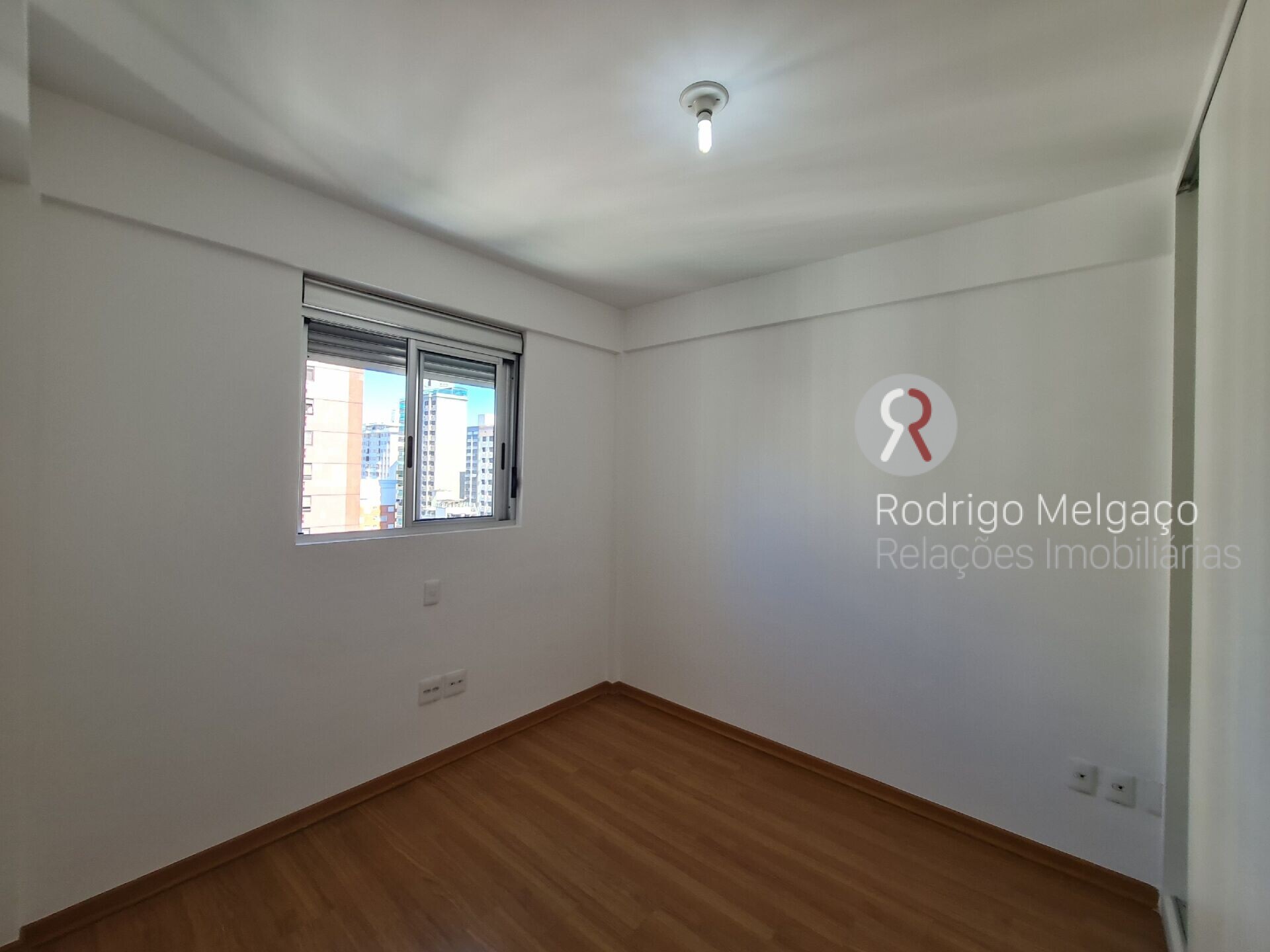 Apartamento para alugar com 2 quartos, 73m² - Foto 17