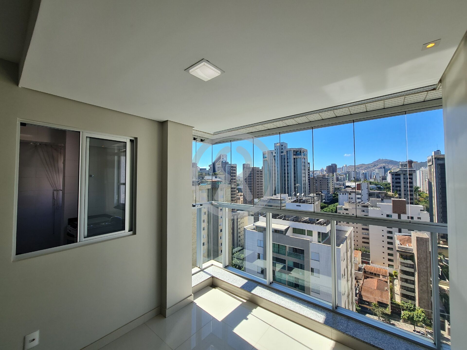 Apartamento para alugar com 2 quartos, 73m² - Foto 22