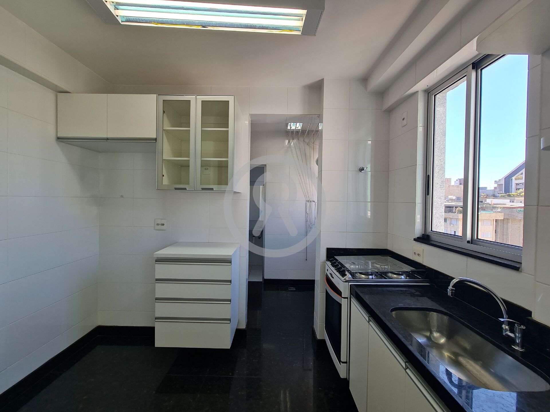 Apartamento para alugar com 2 quartos, 73m² - Foto 6