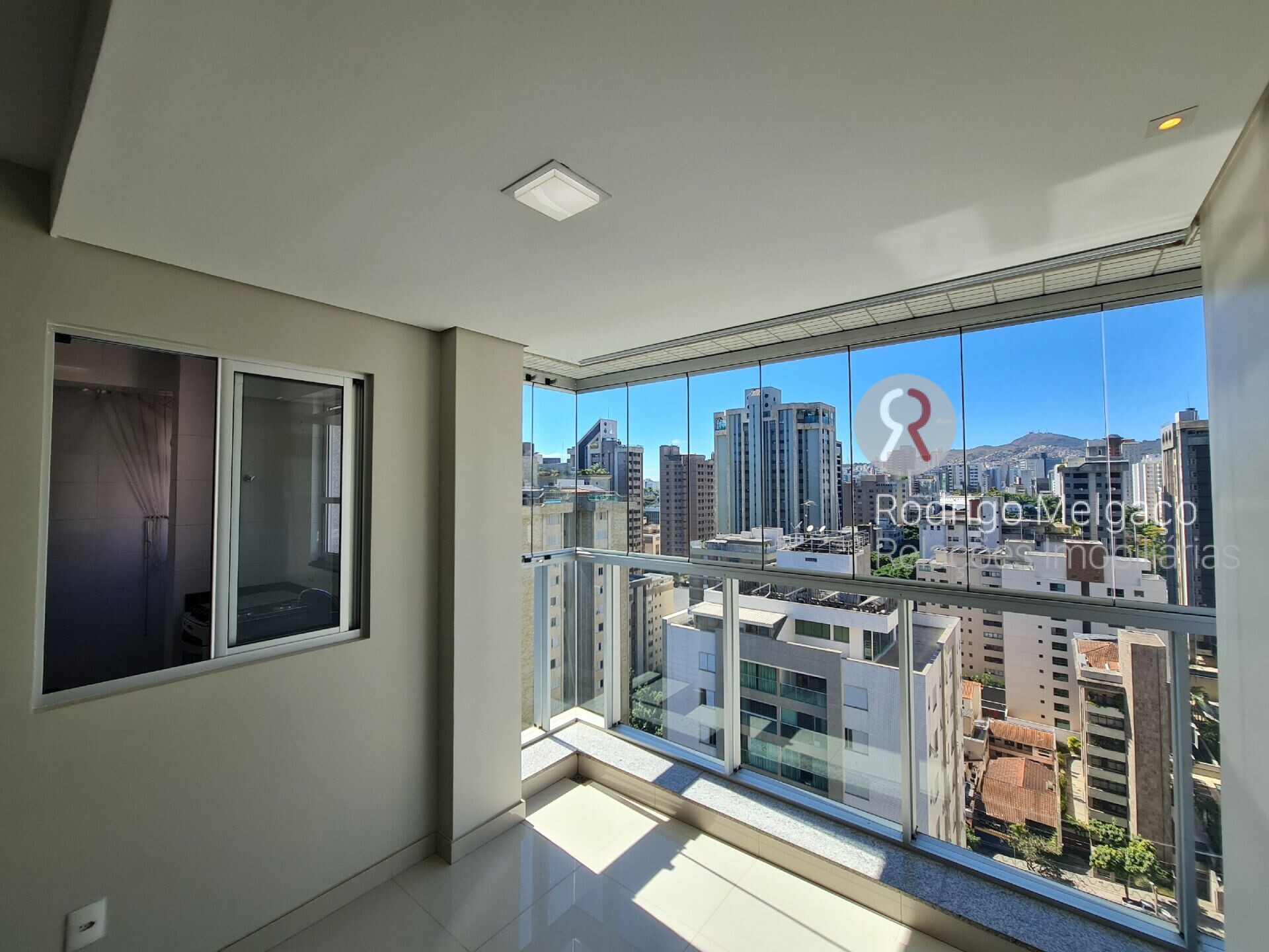 Apartamento para alugar com 2 quartos, 73m² - Foto 8