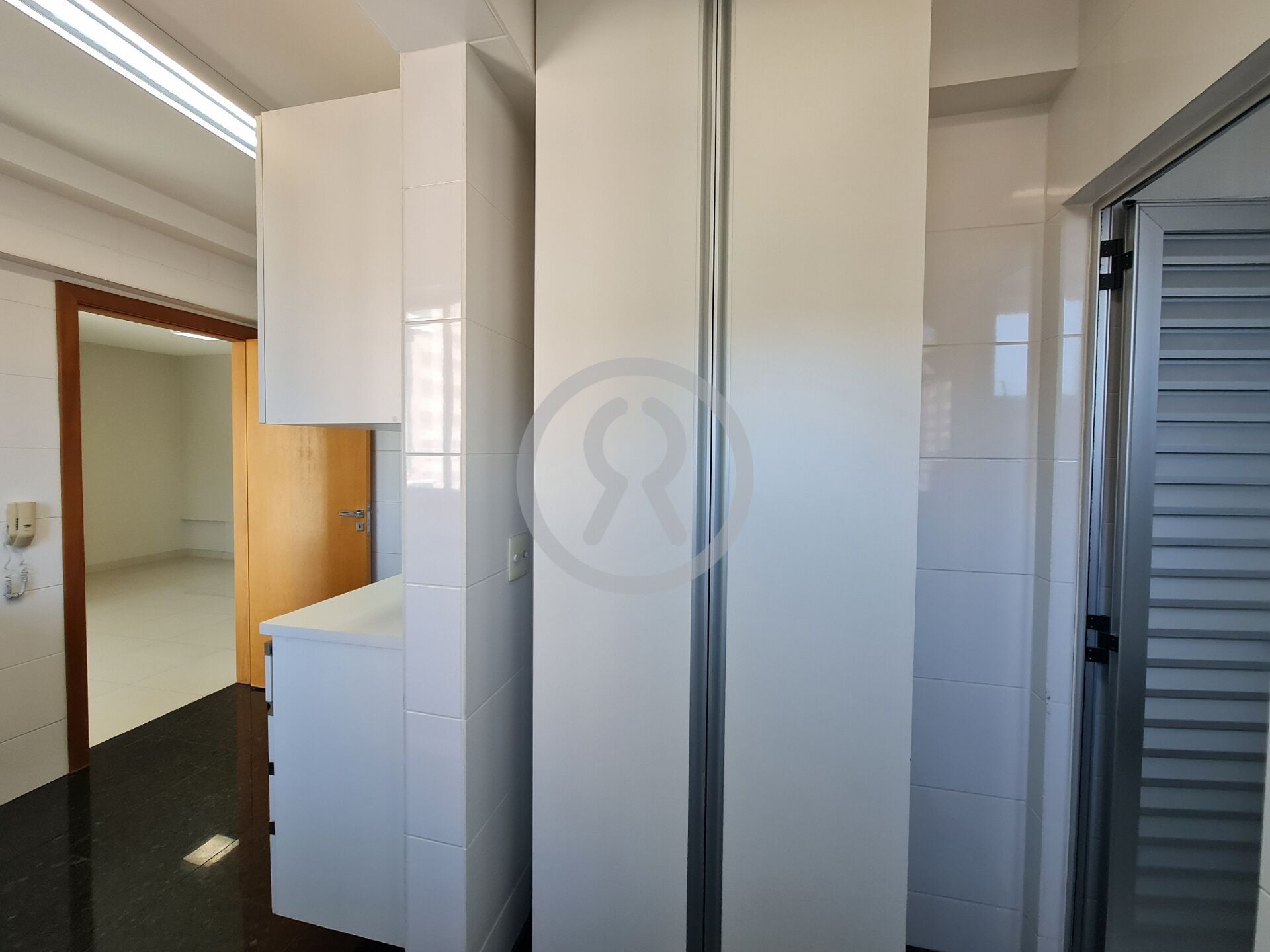 Apartamento para alugar com 2 quartos, 73m² - Foto 12