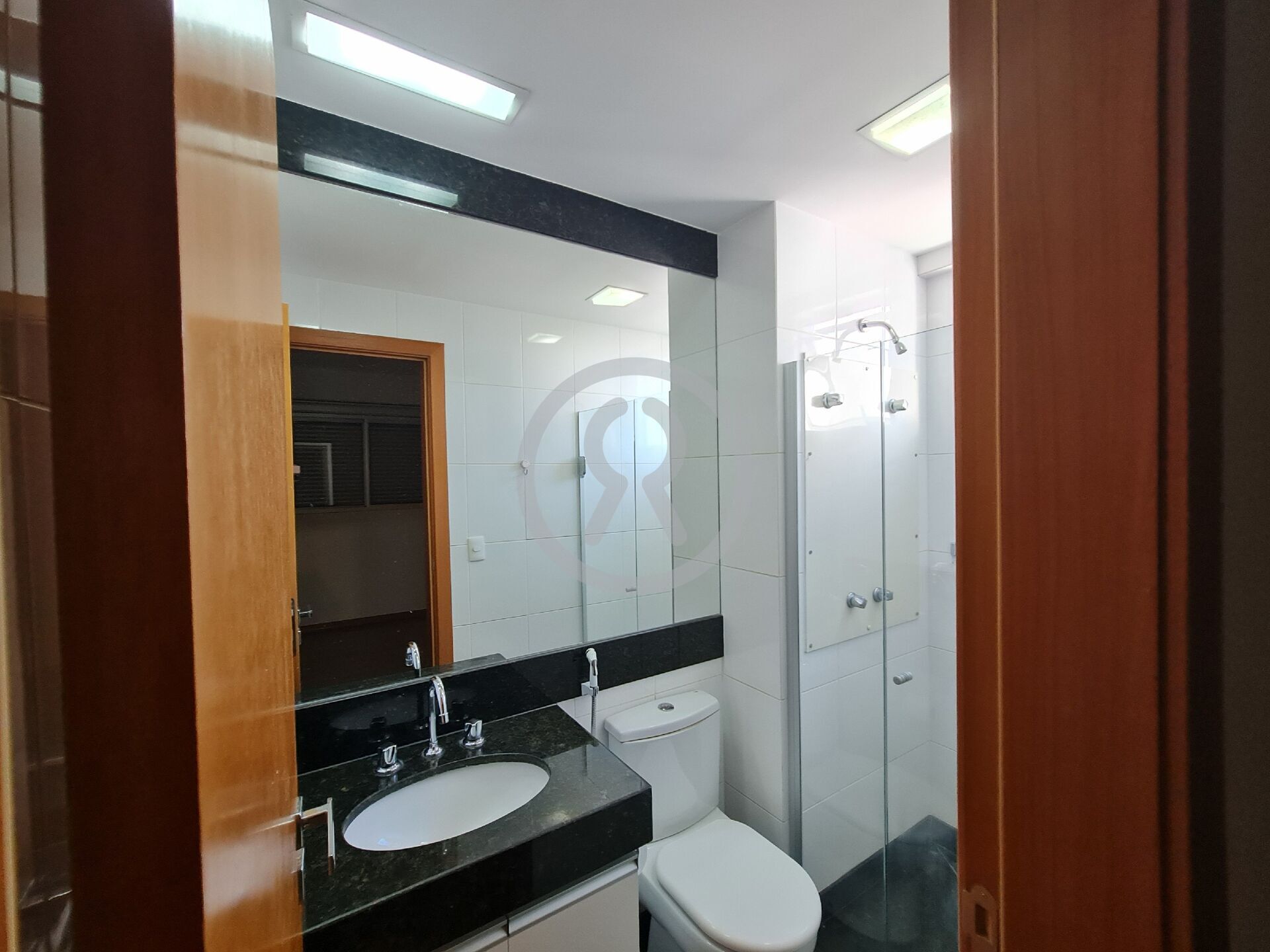 Apartamento para alugar com 2 quartos, 73m² - Foto 21