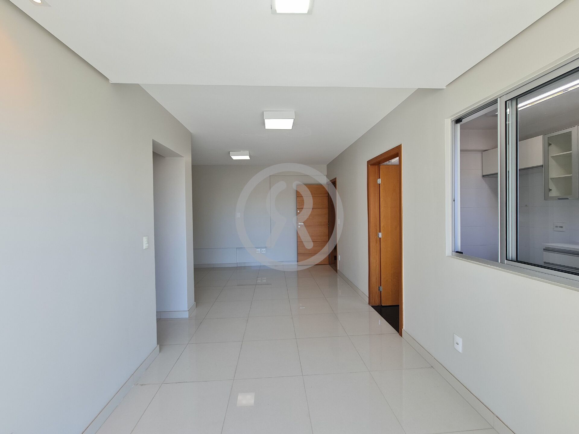 Apartamento para alugar com 2 quartos, 73m² - Foto 9