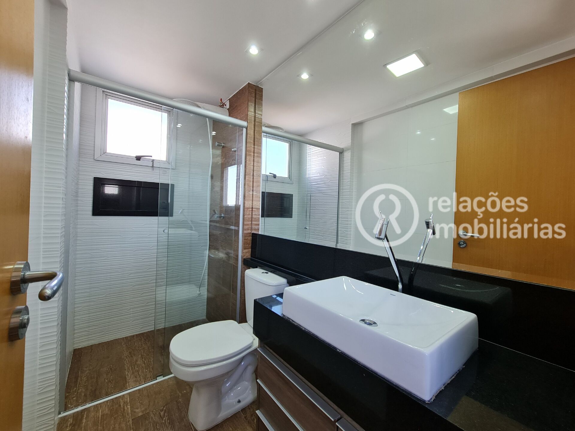 Apartamento à venda com 2 quartos, 74m² - Foto 18