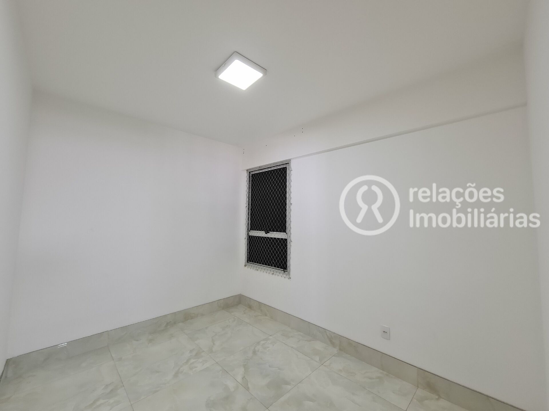 Apartamento à venda com 2 quartos, 74m² - Foto 13