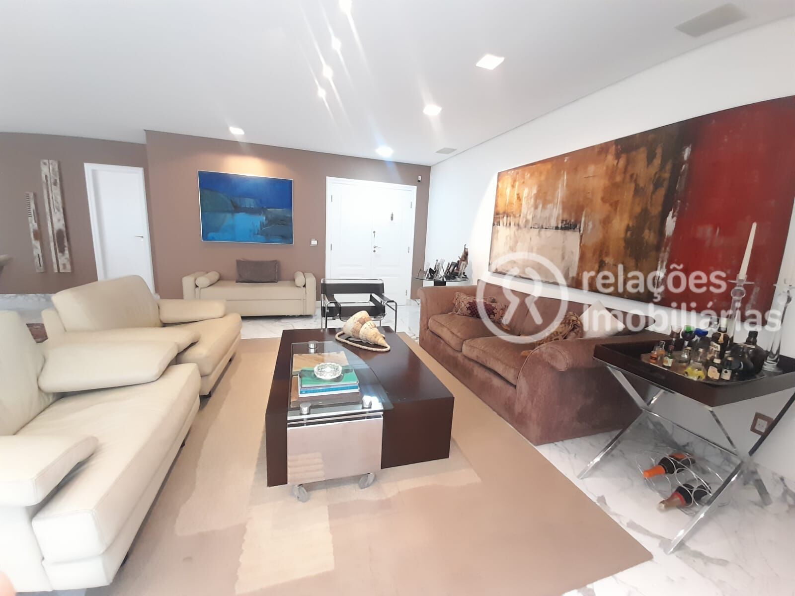 Apartamento para alugar com 4 quartos, 228m² - Foto 3