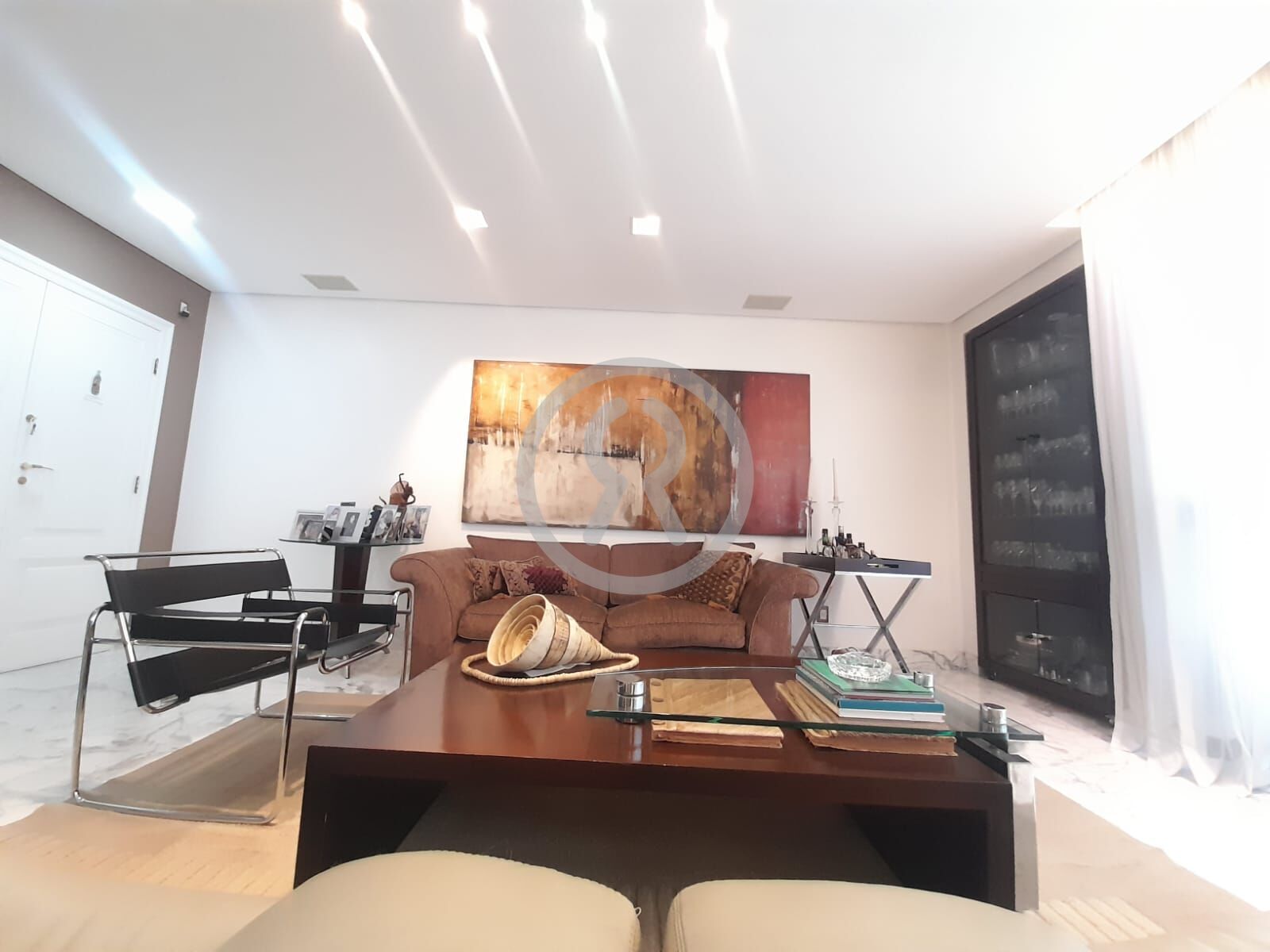 Apartamento para alugar com 4 quartos, 228m² - Foto 6