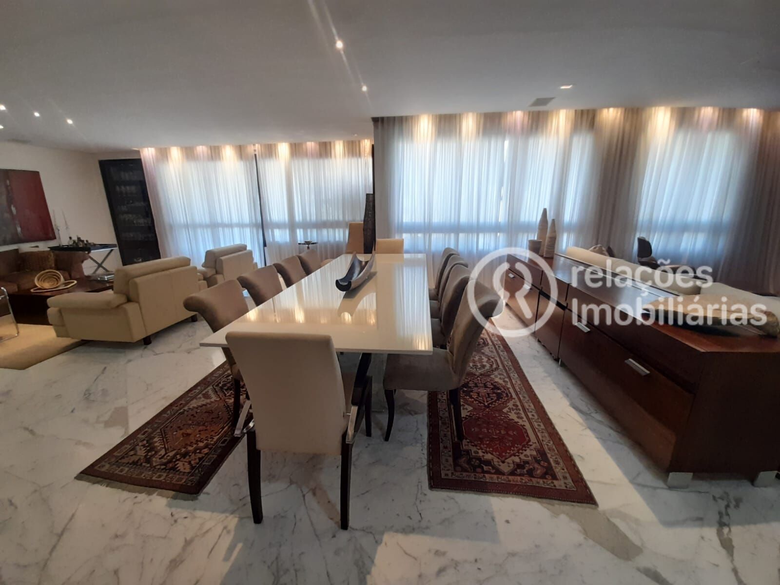 Apartamento para alugar com 4 quartos, 228m² - Foto 10