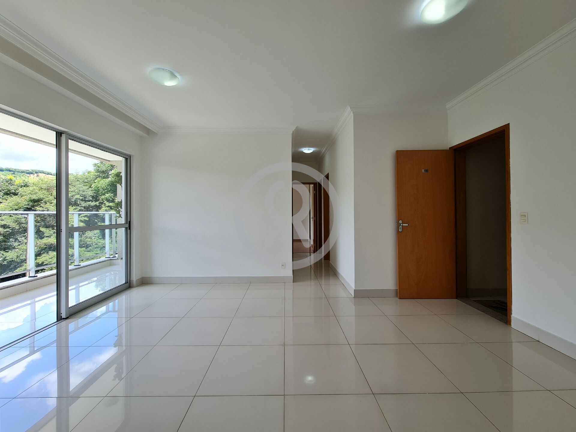 Apartamento para alugar com 3 quartos, 90m² - Foto 5