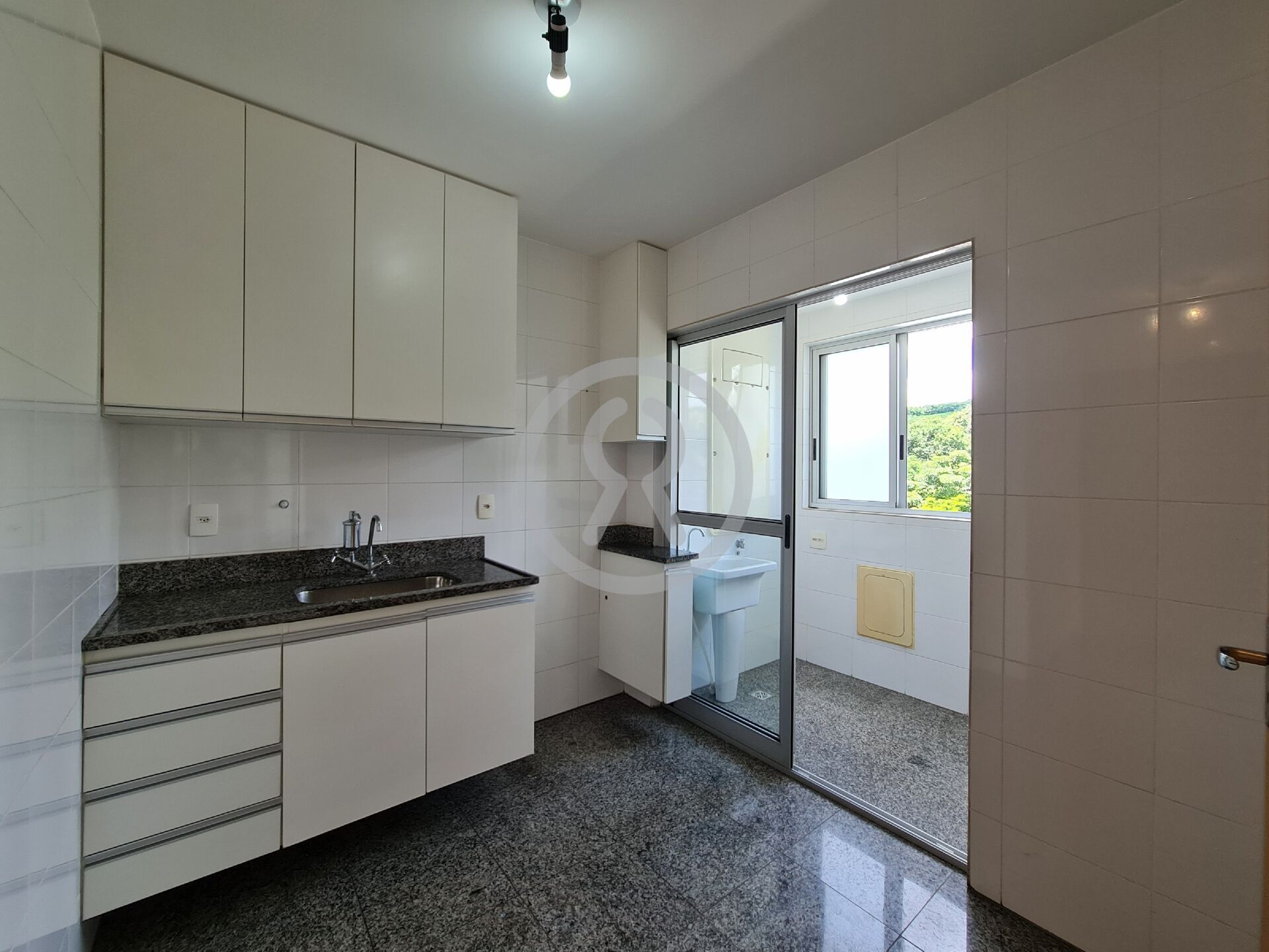 Apartamento para alugar com 3 quartos, 90m² - Foto 19