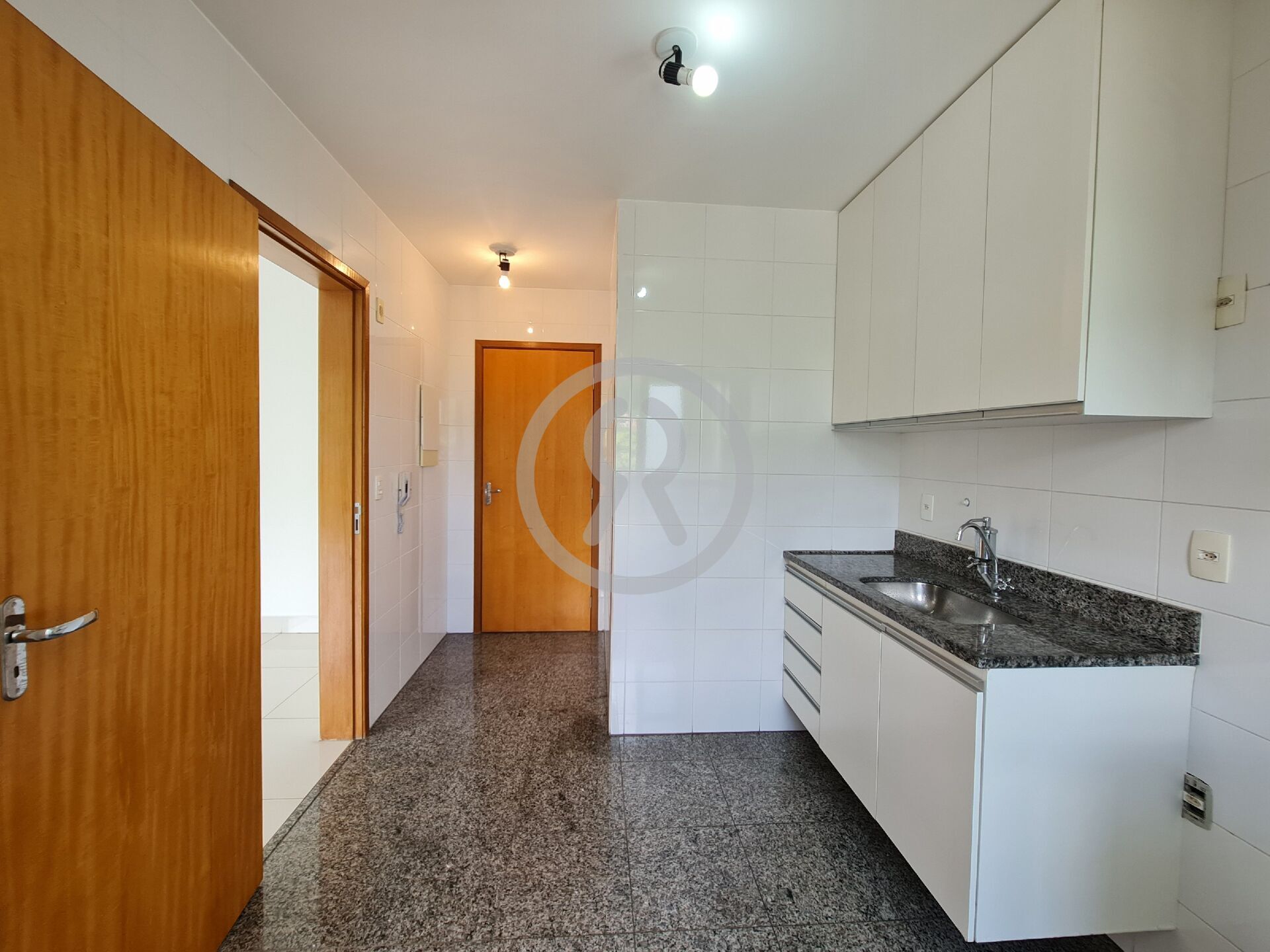 Apartamento para alugar com 3 quartos, 90m² - Foto 22