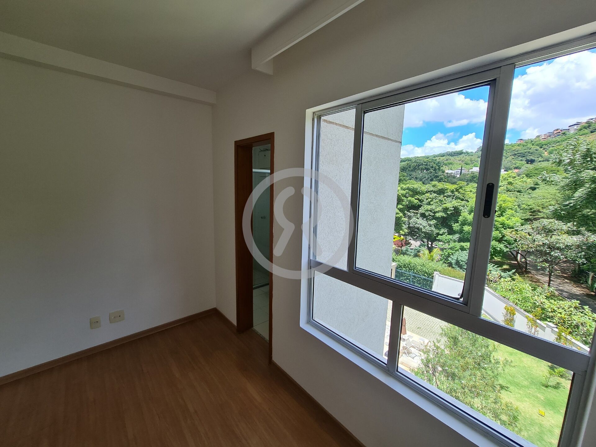 Apartamento para alugar com 3 quartos, 90m² - Foto 40