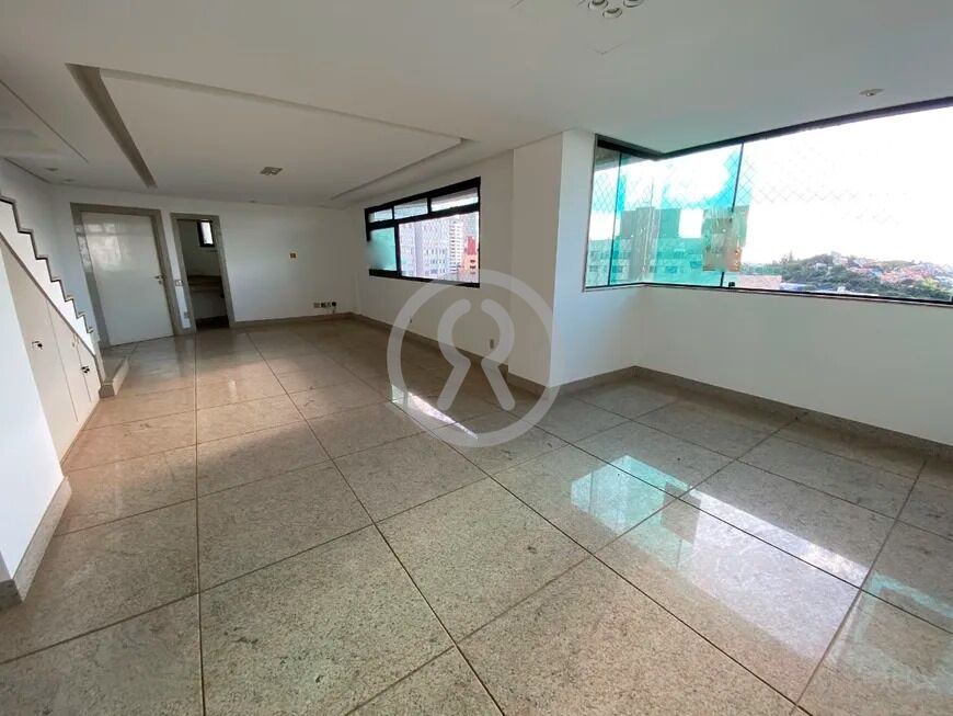 Cobertura para alugar com 3 quartos, 324m² - Foto 3