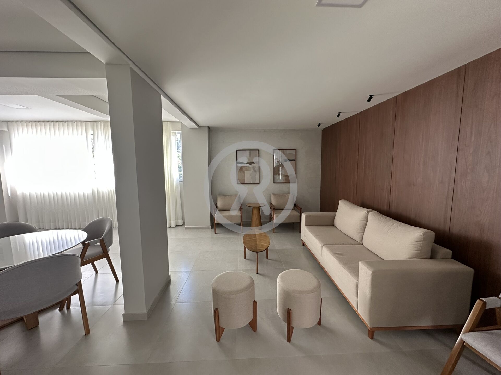 Apartamento para alugar com 2 quartos, 65m² - Foto 22
