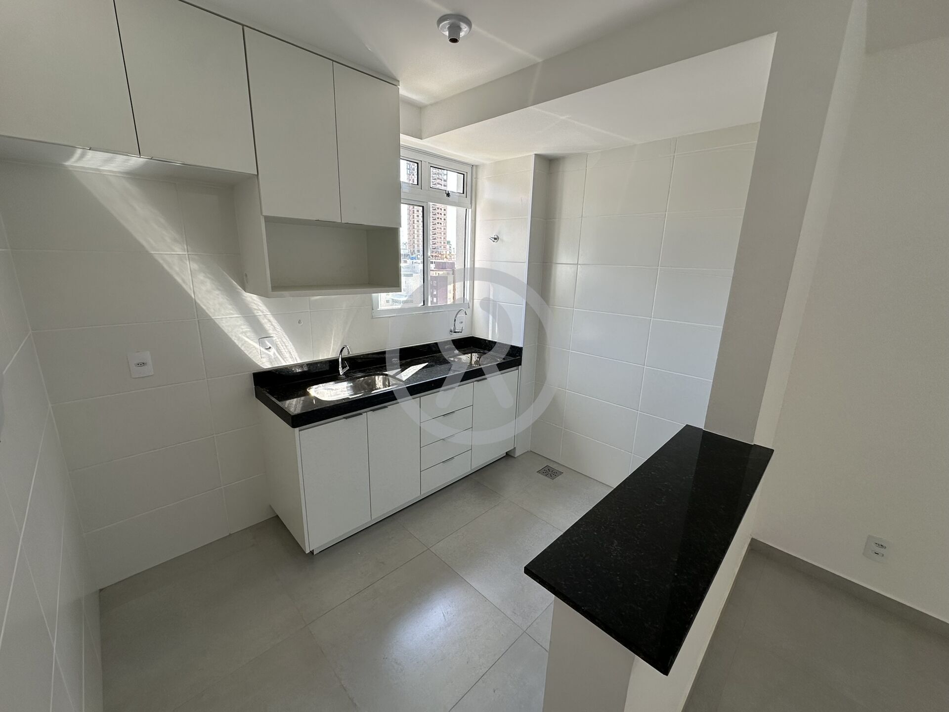 Apartamento para alugar com 2 quartos, 65m² - Foto 8