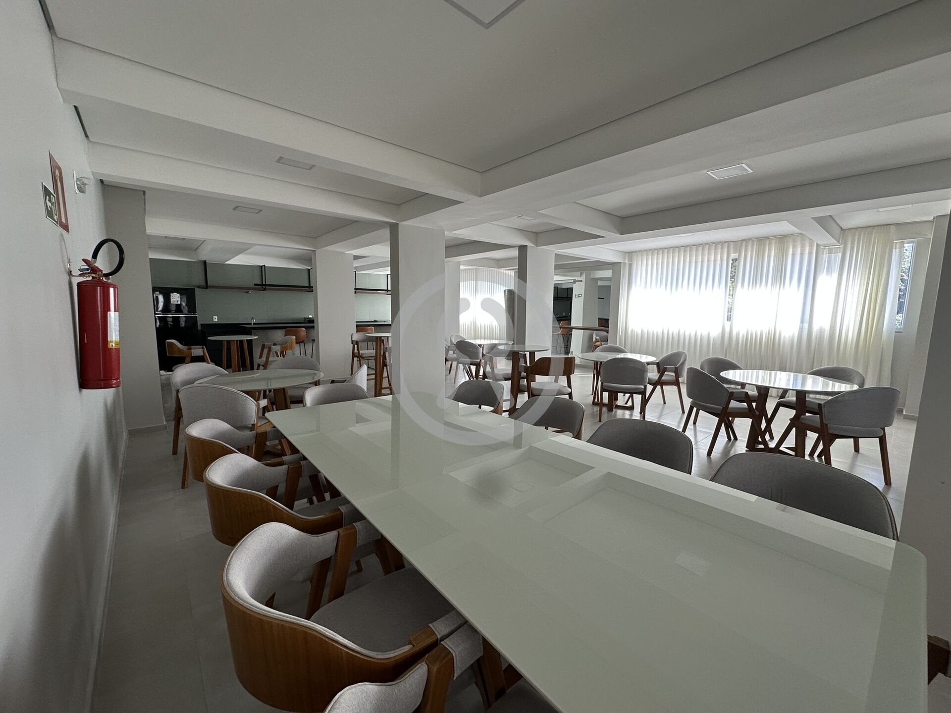 Apartamento para alugar com 2 quartos, 65m² - Foto 23