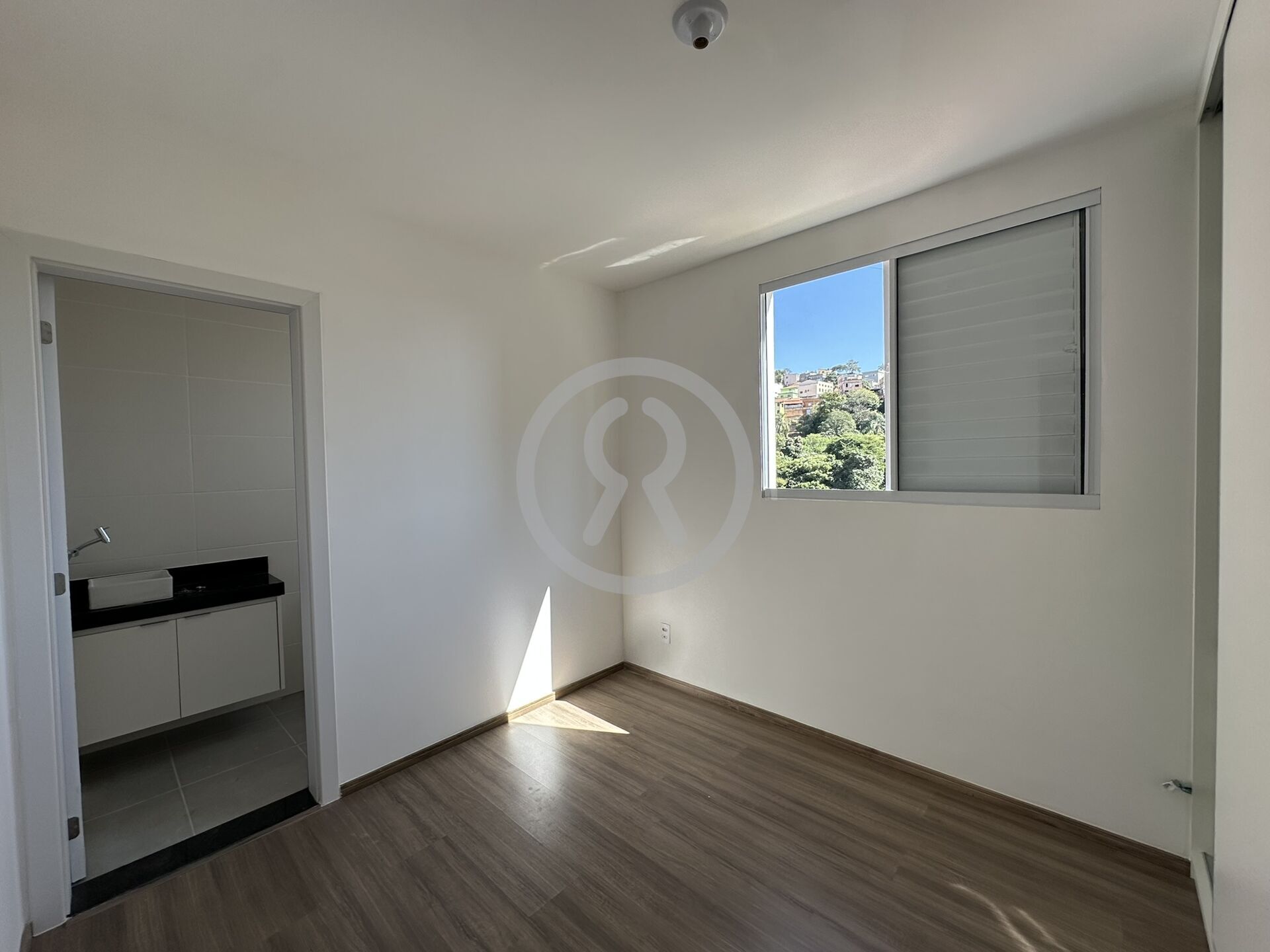 Apartamento para alugar com 2 quartos, 65m² - Foto 16