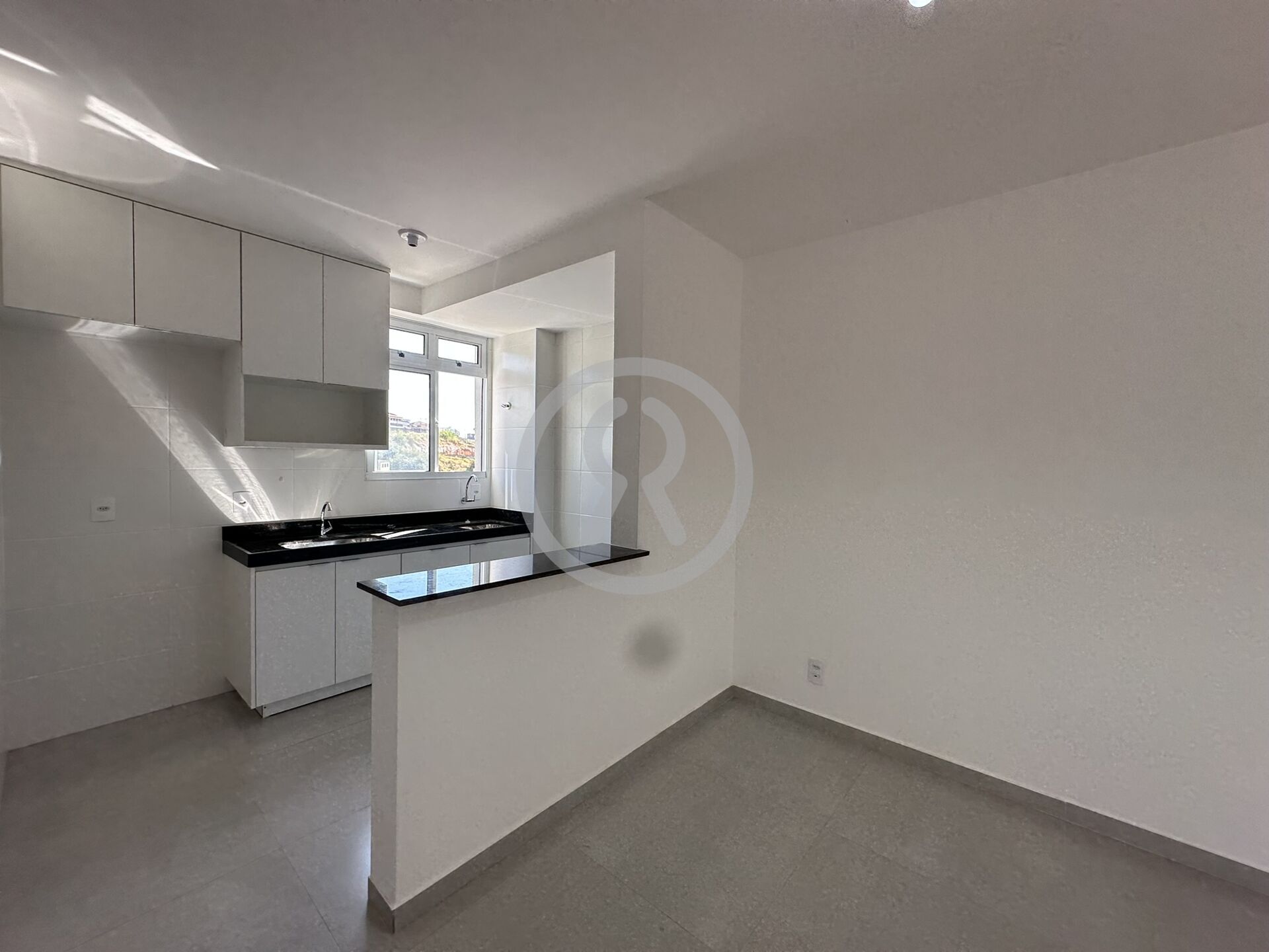 Apartamento para alugar com 2 quartos, 65m² - Foto 7