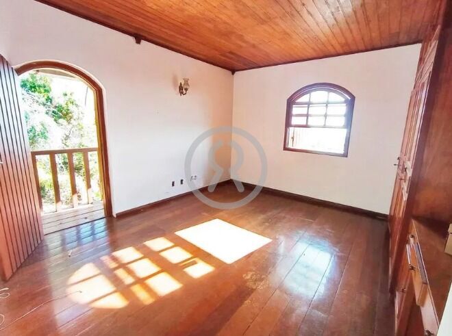 Casa para alugar com 4 quartos, 513m² - Foto 6