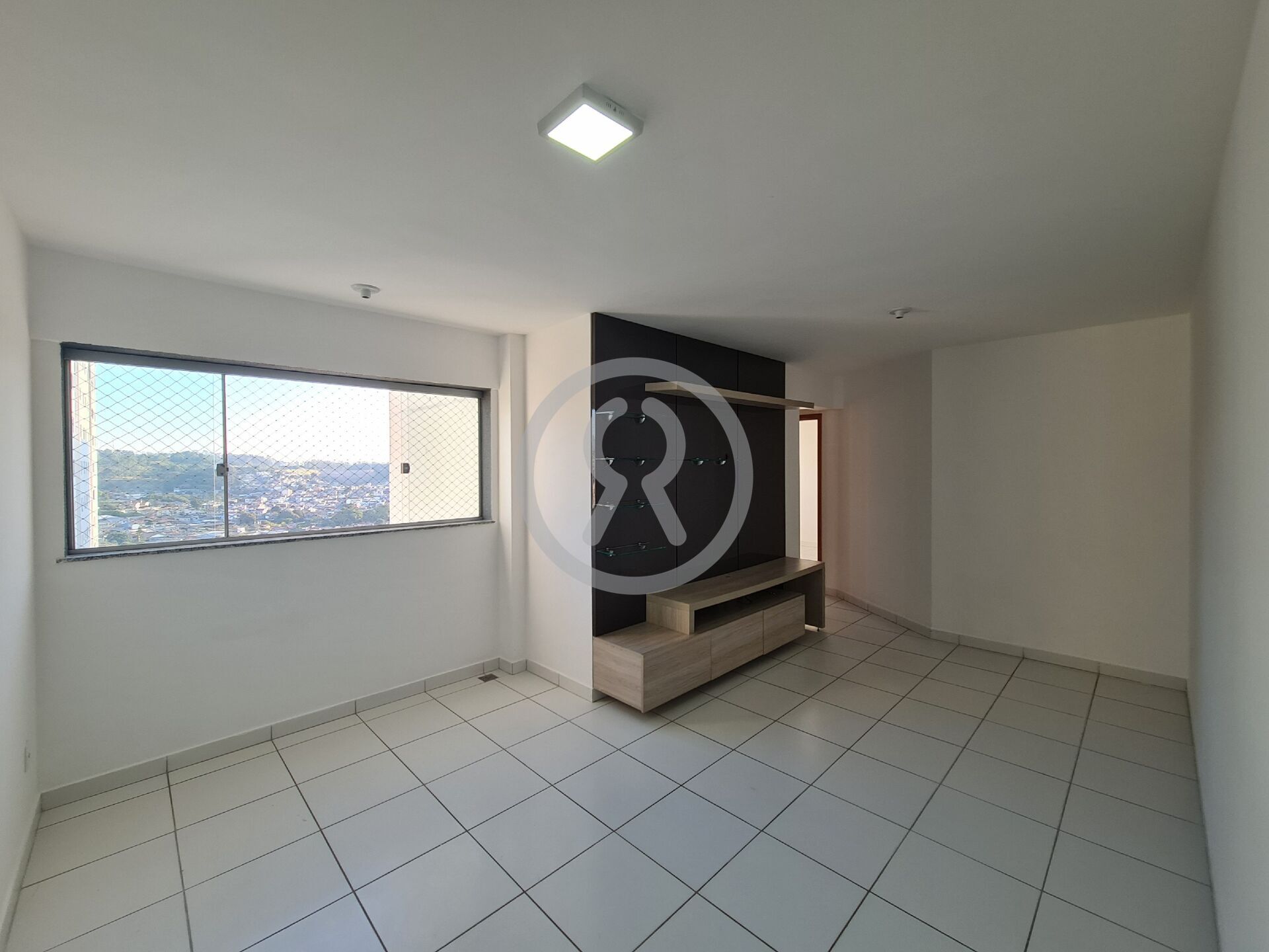 Apartamento à venda com 2 quartos, 55m² - Foto 1